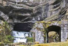 Gouffre de Poudrey : horaires, tarifs et infos pour visiter gouffre de poudrey